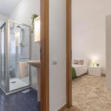 Italian Experience- Casa Rivamare Апартаменты