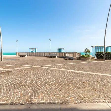 Italian Experience- Casa Rivamare * Porto Recanati